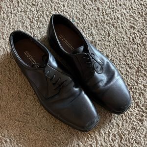 Black men’s dress shoes